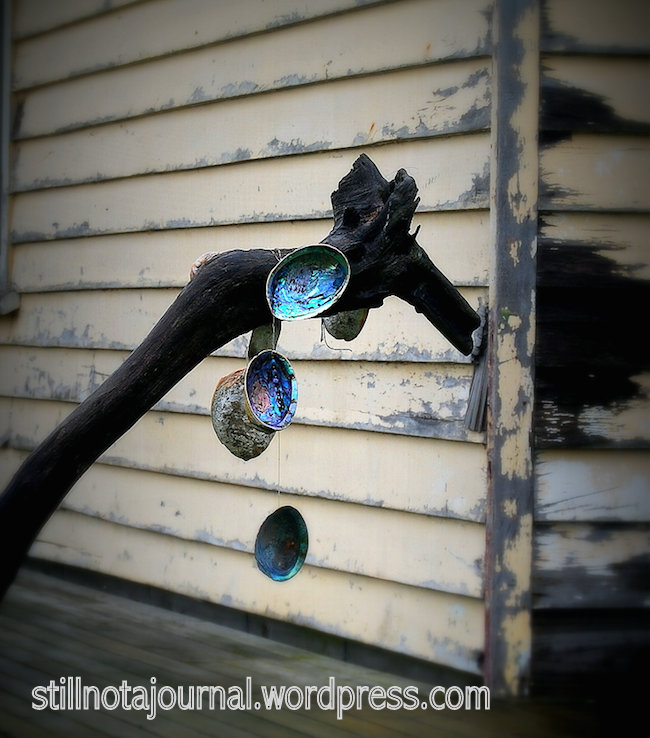 I prefer my necklaces slightly less bulky though...