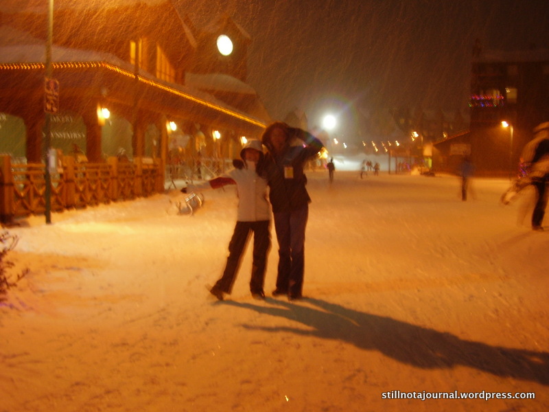 OMG Mosey it's snowing on us!!