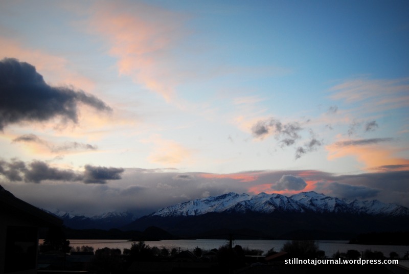 ... and watching the colours of the sunset over Lake Wanaka. 